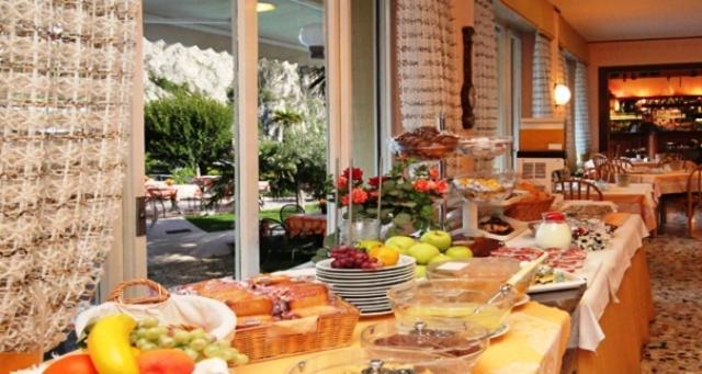 Hotel Susy Limone sul Garda Zewnętrze zdjęcie
