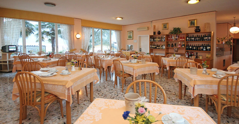 Hotel Susy Limone sul Garda Zewnętrze zdjęcie